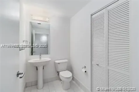 888 Biscayne Boulevard Miami FL 33132
