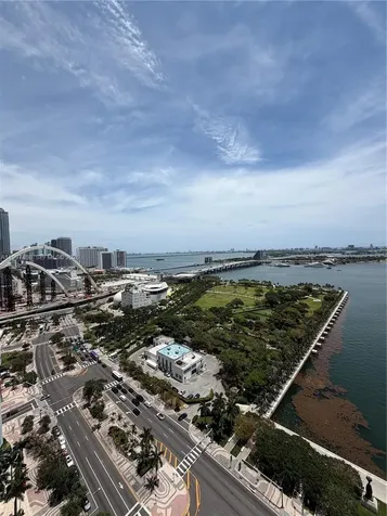 888 Biscayne Boulevard Miami FL 33132