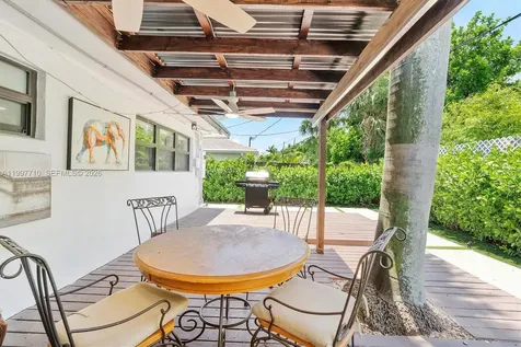3375 NE 20th Avenue Oakland Park FL 33306