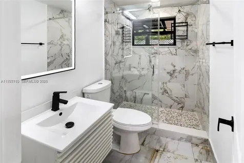 3375 NE 20th Avenue Oakland Park FL 33306