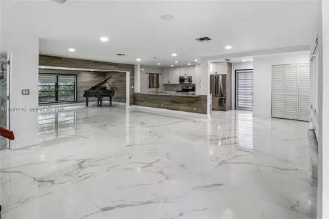 3375 NE 20th Avenue Oakland Park FL 33306