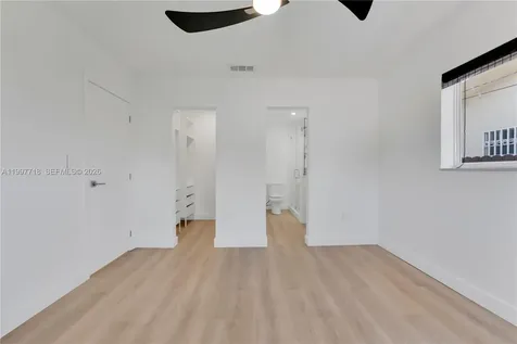 3827 SW 88th Court Miami FL 33165