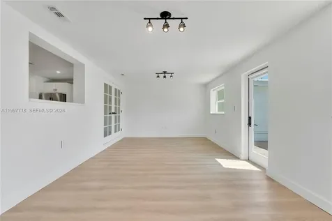 3827 SW 88th Court Miami FL 33165