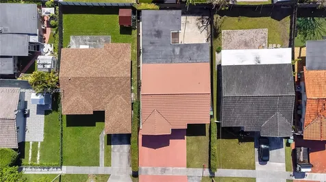 3827 SW 88th Court Miami FL 33165