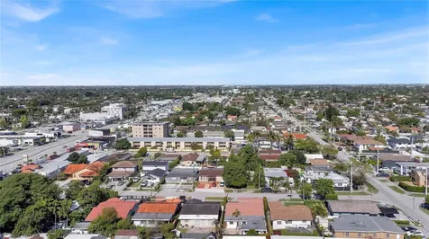 3827 SW 88th Court Miami FL 33165