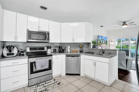 4102 Sapphire Terrace Weston FL 33331
