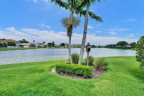 4102 Sapphire Terrace Weston FL 33331