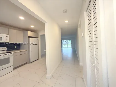 605 S State Road 7 Margate FL 33068