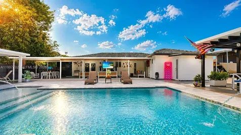 22262 SW 123rd Drive Miami FL 33170