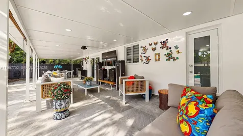 22262 SW 123rd Drive Miami FL 33170