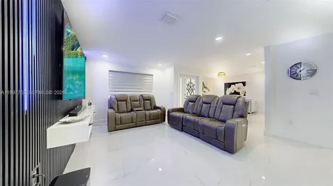 22262 SW 123rd Drive Miami FL 33170