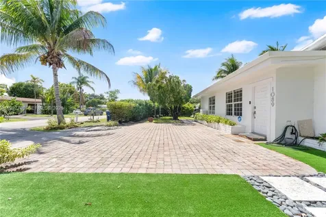 1089 NE 110th Street Miami FL 33161