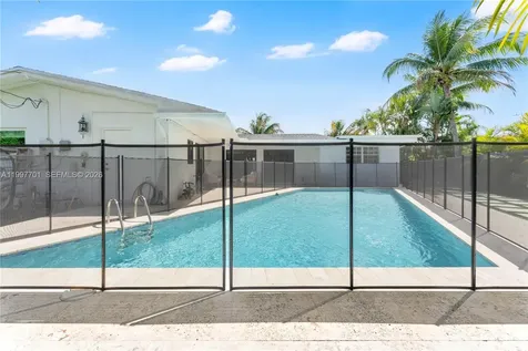 1089 NE 110th Street Miami FL 33161