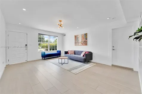 1089 NE 110th Street Miami FL 33161