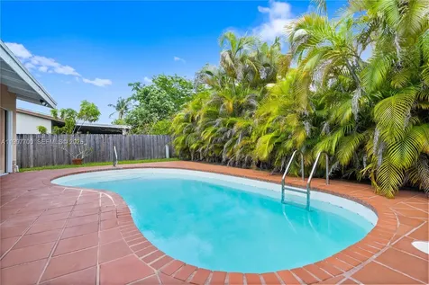 10325 SW 127th Court Miami FL 33186