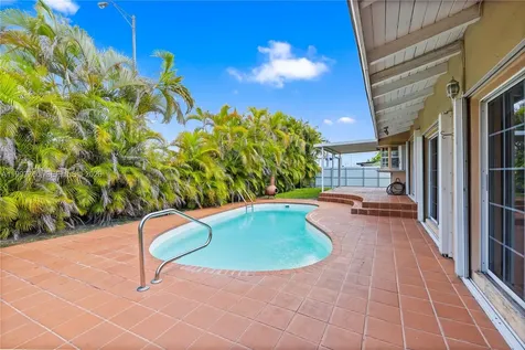 10325 SW 127th Court Miami FL 33186