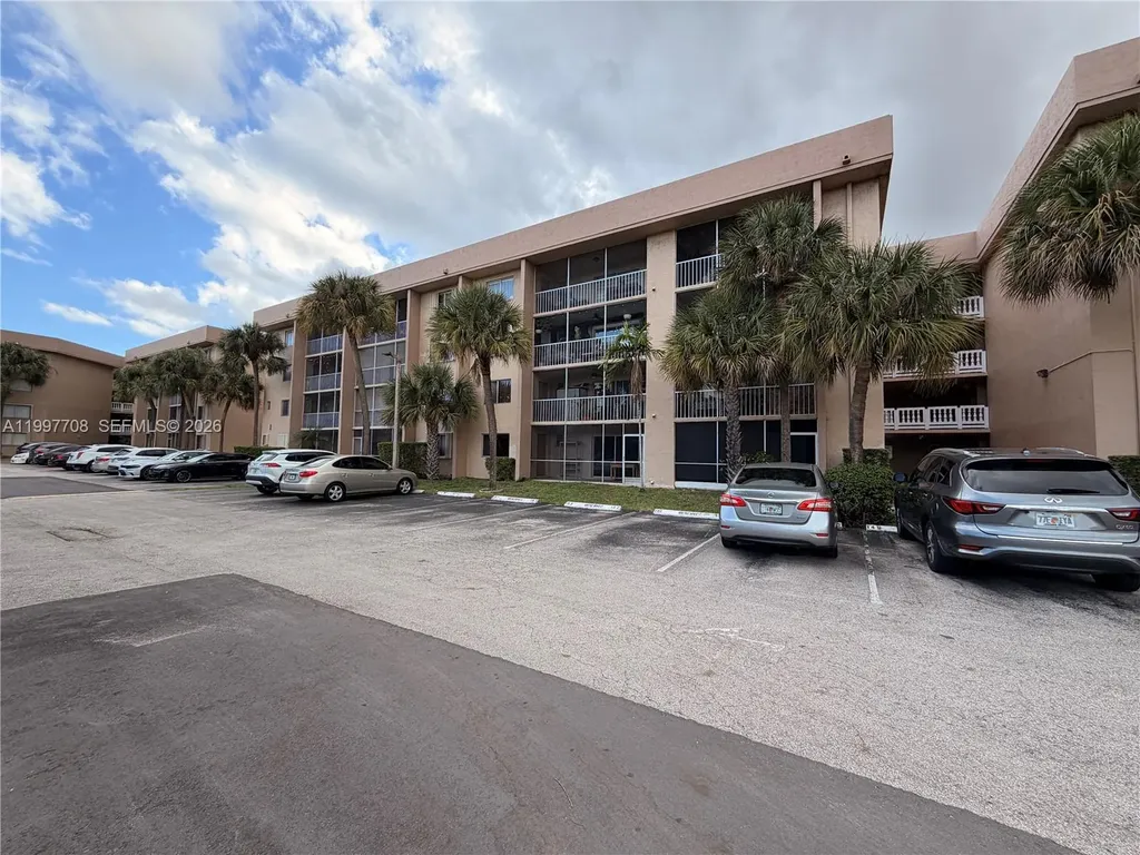 17000 NW 67th Avenue Hialeah FL 33015