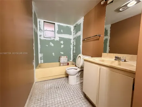 17000 NW 67th Avenue Hialeah FL 33015