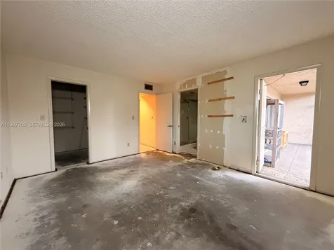 17000 NW 67th Avenue Hialeah FL 33015