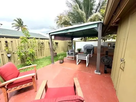 11906 SW 110th Street Circle E Miami FL 33186