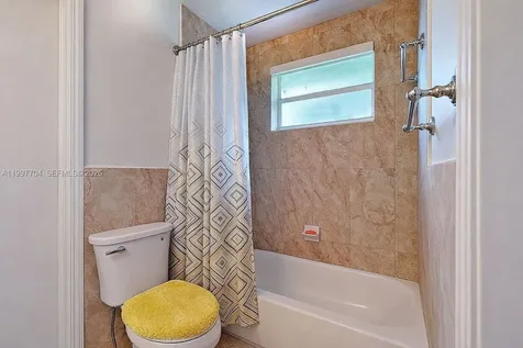 21450 SW 109th Court Cutler Bay FL 33189