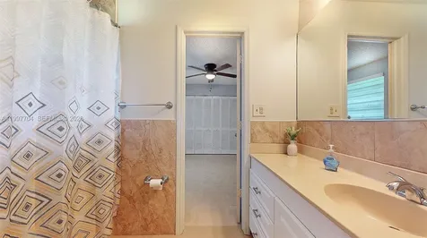 21450 SW 109th Court Cutler Bay FL 33189