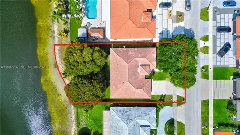 16252 SW 42nd Terrace Miami FL 33185