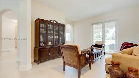 16252 SW 42nd Terrace Miami FL 33185