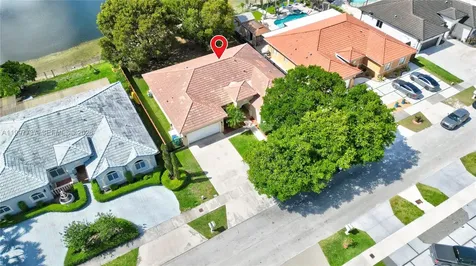 16252 SW 42nd Terrace Miami FL 33185