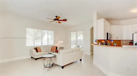 16252 SW 42nd Terrace Miami FL 33185