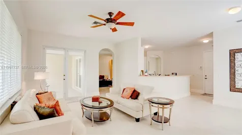 16252 SW 42nd Terrace Miami FL 33185