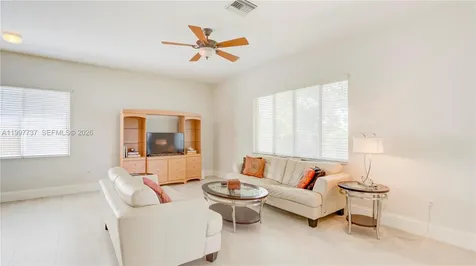 16252 SW 42nd Terrace Miami FL 33185