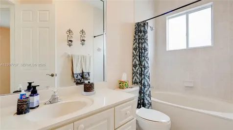 16252 SW 42nd Terrace Miami FL 33185