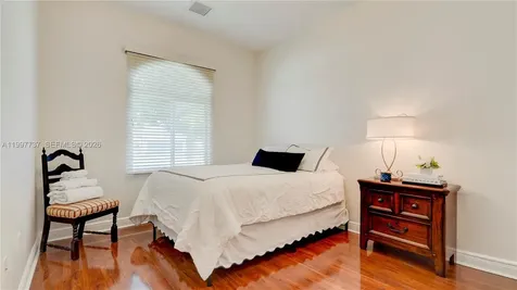 16252 SW 42nd Terrace Miami FL 33185