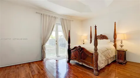 16252 SW 42nd Terrace Miami FL 33185
