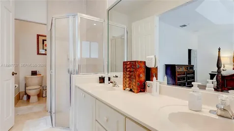 16252 SW 42nd Terrace Miami FL 33185