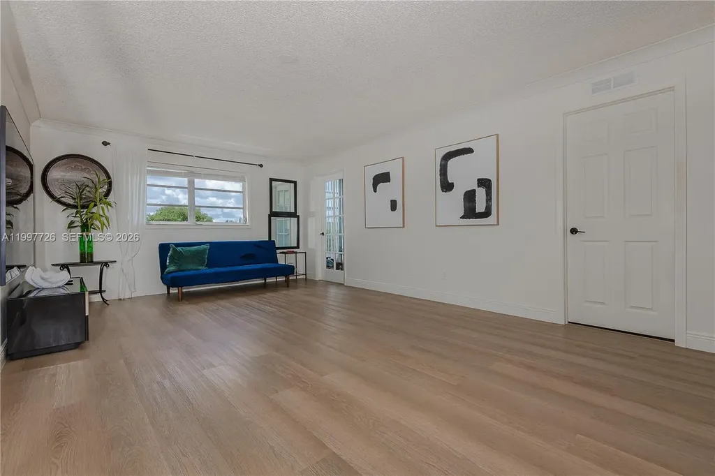 2500 SW 81st Avenue Davie FL 33324