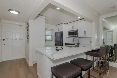 2500 SW 81st Avenue Davie FL 33324