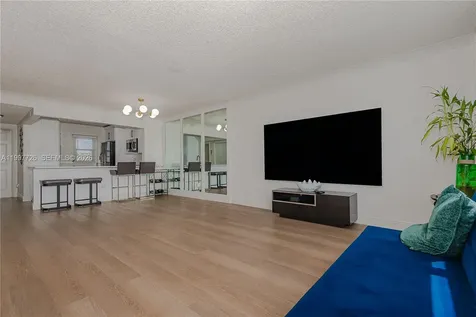 2500 SW 81st Avenue Davie FL 33324