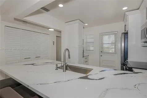 2500 SW 81st Avenue Davie FL 33324