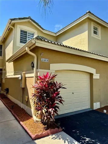 2469 Cordoba Bend Weston FL 33327
