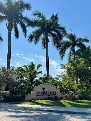 2469 Cordoba Bend Weston FL 33327