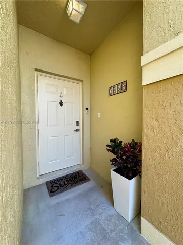 2469 Cordoba Bend Weston FL 33327