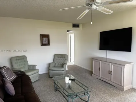 536 Fanshaw M Boca Raton FL 33434