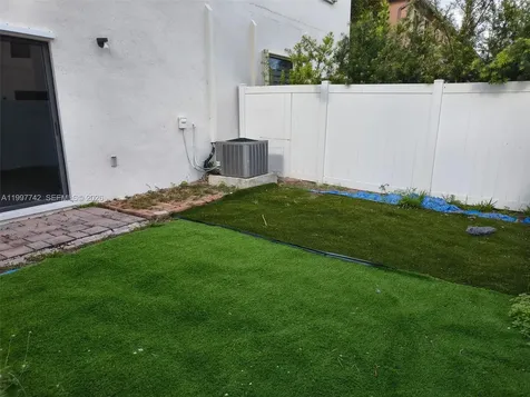 3572 W 88th Terrace Hialeah FL 33018