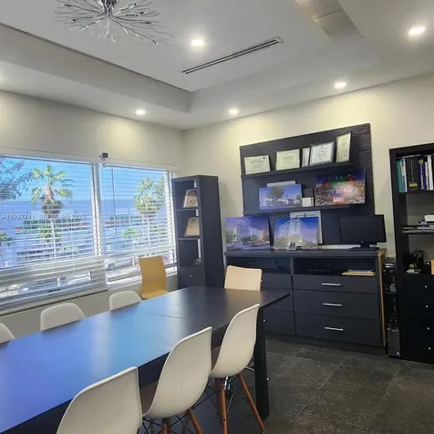 2441 NW 93 Doral FL 33172