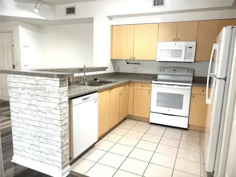 8050 N Nob Hill Road Tamarac FL 33321