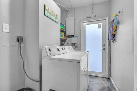 17930 NE 6th Avenue North Miami Beach FL 33162