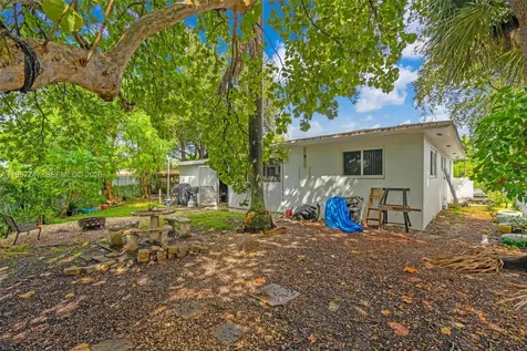 17930 NE 6th Avenue North Miami Beach FL 33162