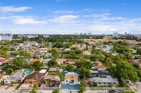 2376 NW 2nd Street Miami FL 33125